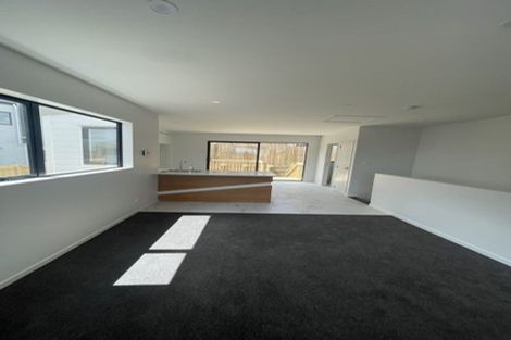 Photo of property in 4 Papauma Place, Papakura, 2110