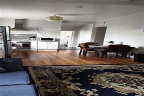 Photo of property in 2 Lippiatt Road, Otahuhu, Auckland, 1062