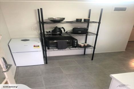 Photo of property in 10 Sylvan Crescent, Te Atatu South, Auckland, 0610