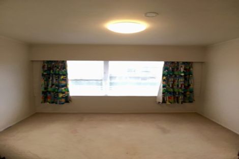 Photo of property in 21 Miramar Place, Pakuranga, Auckland, 2010