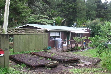 Photo of property in 36 Western Road, Laingholm, Auckland, 0604