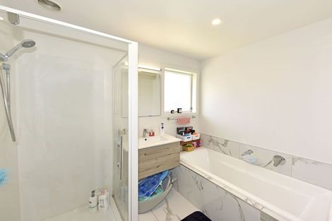 Photo of property in 2a Curzon Place, Parklands, Christchurch, 8083