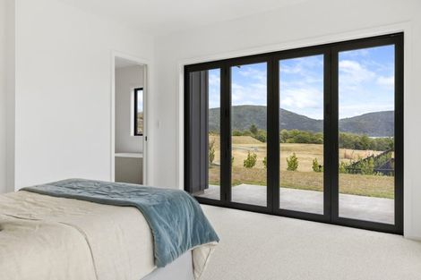 Photo of property in 47 Seven Oaks Drive, Kinloch, Taupo, 3377