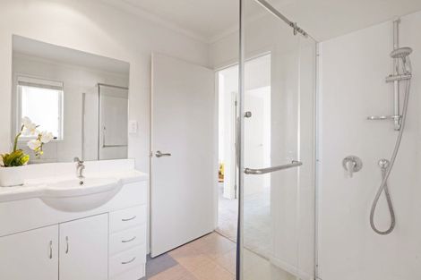 Photo of property in 24 Shrule Place, Huntington, Hamilton, 3210