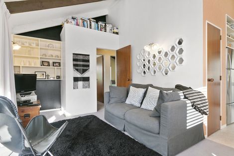 Photo of property in 54b Williams Street, Cambridge, 3434