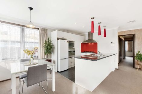 Photo of property in 27 Manapouri Place, Glenview, Hamilton, 3206