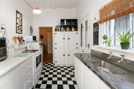 Photo of property in 9 Lambert Street, Marton, 4710