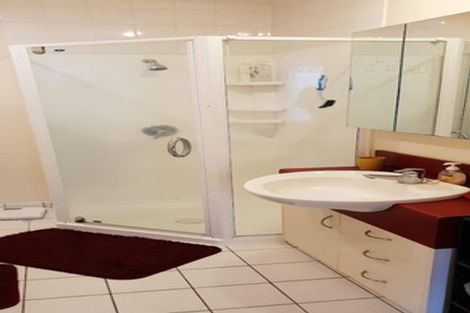 Photo of property in Terrace Heights Apartments, 4b/163 The Terrace, Wellington Central, Wellington, 6011