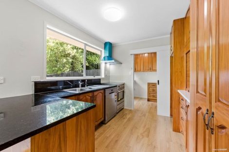 Photo of property in 34 Regency Place, Sunnynook, Auckland, 0632