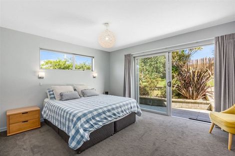 Photo of property in 57 Gordon Road, Plimmerton, Porirua, 5026