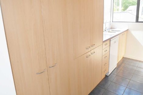 Photo of property in 7 Oakford Close, Riccarton, Christchurch, 8011