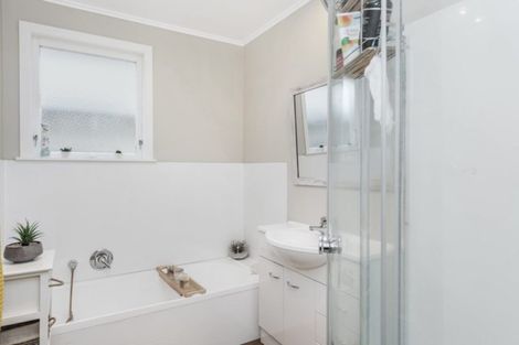 Photo of property in 1 Le Quesne Place, Fairfield, Hamilton, 3214