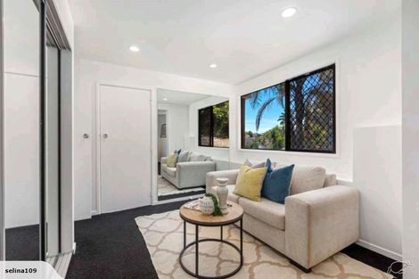 Photo of property in 93 Oaktree Avenue, Browns Bay, Auckland, 0630