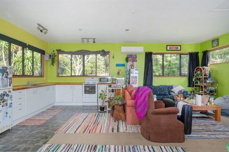 Photo of property in 22 Spikes Way, Whitianga, 3510