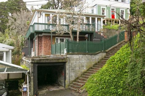 Photo of property in 7 Mortimer Terrace, Aro Valley, Wellington, 6021