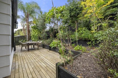 Photo of property in 34 Ocean Road, Surfdale, Waiheke Island, 1081