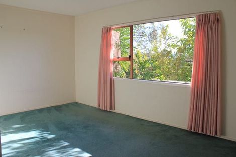 Photo of property in 91 Becroft Drive, Forrest Hill, Auckland, 0620