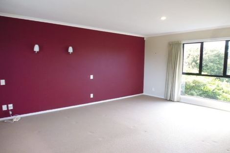 Photo of property in 32 Camellia Terrace, Maungaraki, Lower Hutt, 5010
