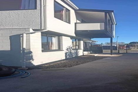 Photo of property in 10 Inca Place, Redwood, Christchurch, 8051
