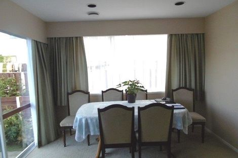 Photo of property in 28 Annan Grove, Papakowhai, Porirua, 5024