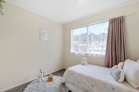 Photo of property in 272 Wellington Road, Wainuiomata, Lower Hutt, 5014