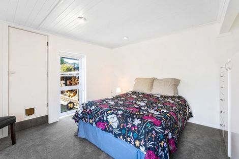 Photo of property in 9 Oak Street, Ebdentown, Upper Hutt, 5018