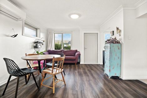 Photo of property in 17 Fingall Street, South Dunedin, Dunedin, 9012