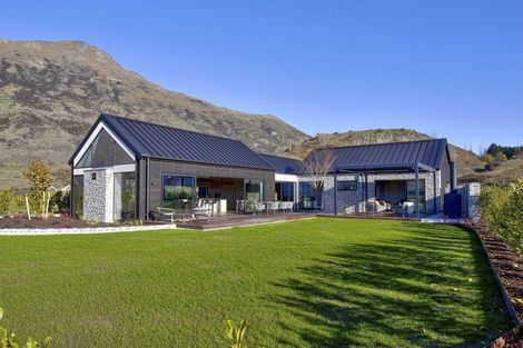 Photo of property in Kawarau Heights, 76 Kawarau Heights Boulevard, Lake Hayes, Queenstown, 9304
