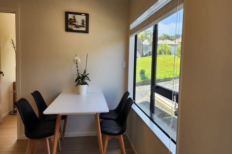Photo of property in 20 Mercury Lane, Windsor Park, Auckland, 0632