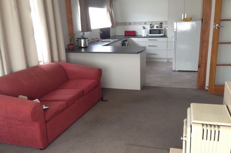 Photo of property in 4 Belvedere Crescent, Takaro, Palmerston North, 4412