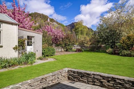 Photo of property in 33 Wiltshire Street, Arrowtown, 9302