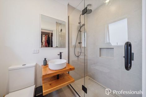 Photo of property in 19 Turville Crescent, Newlands, Wellington, 6037