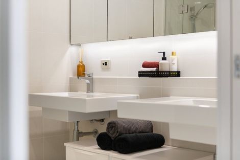 Photo of property in 21c Maunganui Road, Mount Maunganui, 3116