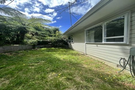 Photo of property in 14b Zande Terrace, Tawa, Wellington, 5028