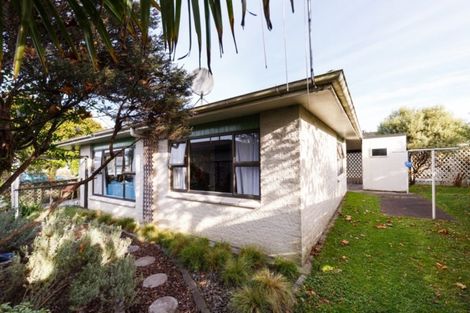 Photo of property in 5 Bethel Court, Milson, Palmerston North, 4414