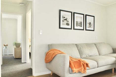 Photo of property in 17 Forest Road, Raumati South, Paraparaumu, 5032