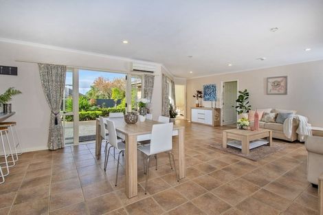 Photo of property in 14 Chatsfield Place, Te Kamo, Whangarei, 0112