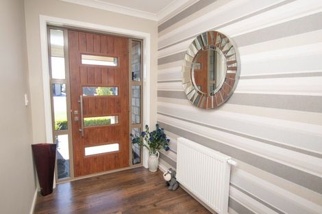 Photo of property in 17 Whiteoak Grove, Tinwald, Ashburton, 7700