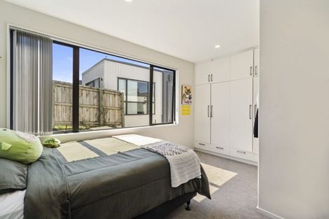 Photo of property in 42 Waihou Crescent, Albany Heights, Auckland, 0632