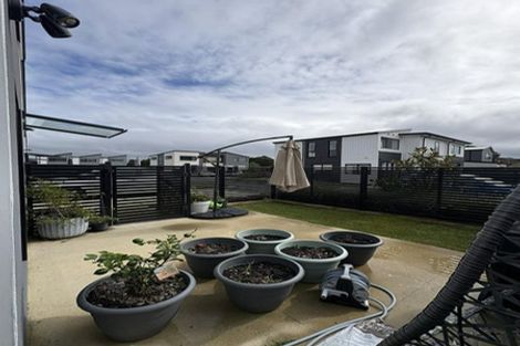 Photo of property in 7 Desert Gold Lane, Wallaceville, Upper Hutt, 5018