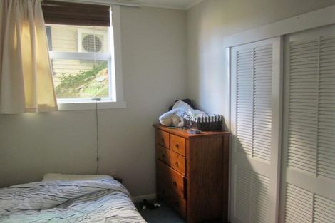 Photo of property in 14 Imperial Terrace, Melrose, Wellington, 6022