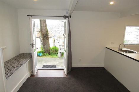 Photo of property in 370 The Terrace, Te Aro, Wellington, 6011