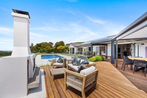 Photo of property in 92 Eskridge Drive, Eskdale, Napier, 4182