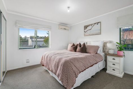Photo of property in 1/2 Langton Road, Stanmore Bay, Whangaparaoa, 0932
