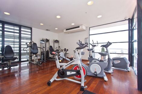 Photo of property in 10/11 Kingsway Avenue, Sandringham, Auckland, 1025