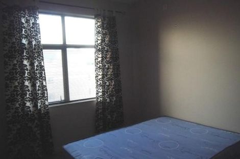 Photo of property in City Lodge Apartments, 401/115 Vivian Street, Te Aro, Wellington, 6011
