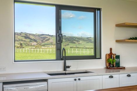 Photo of property in 34 Admiral Road, Gladstone, Masterton, 5883