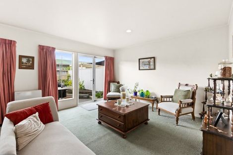 Photo of property in 102c Southampton Street West, Hastings, 4122