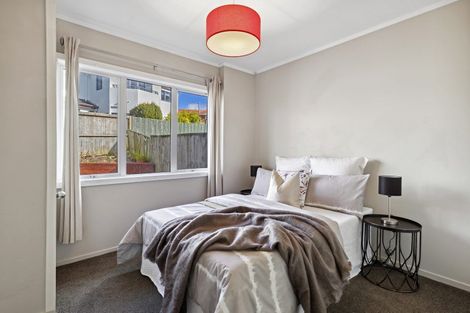 Photo of property in 1/15 Valdese Rise, Browns Bay, Auckland, 0630