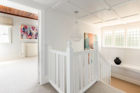 Photo of property in 20 Cameron Road, Bluff Hill, Napier, 4110